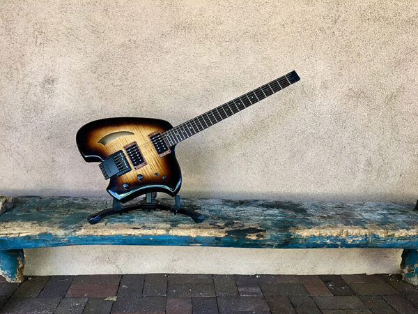 Model KV Guitar – Image 2