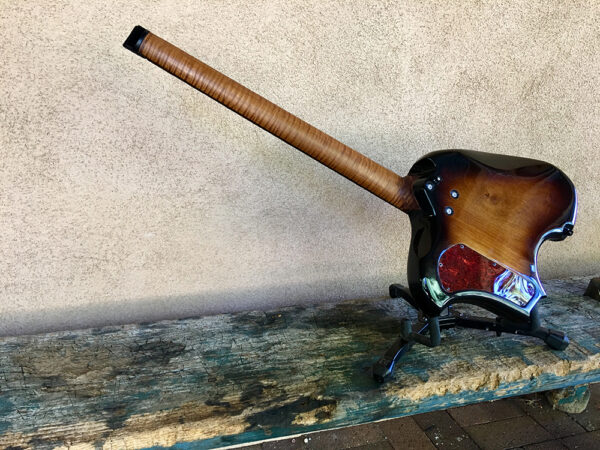 Model KV Guitar – Image 5